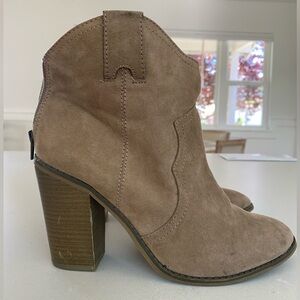 Medina Cowgirl Booties